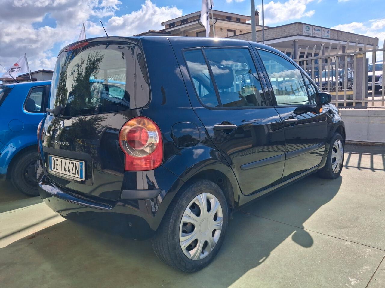 RENAULT Modus 1.500 dCi 85cv Confort Dynamique