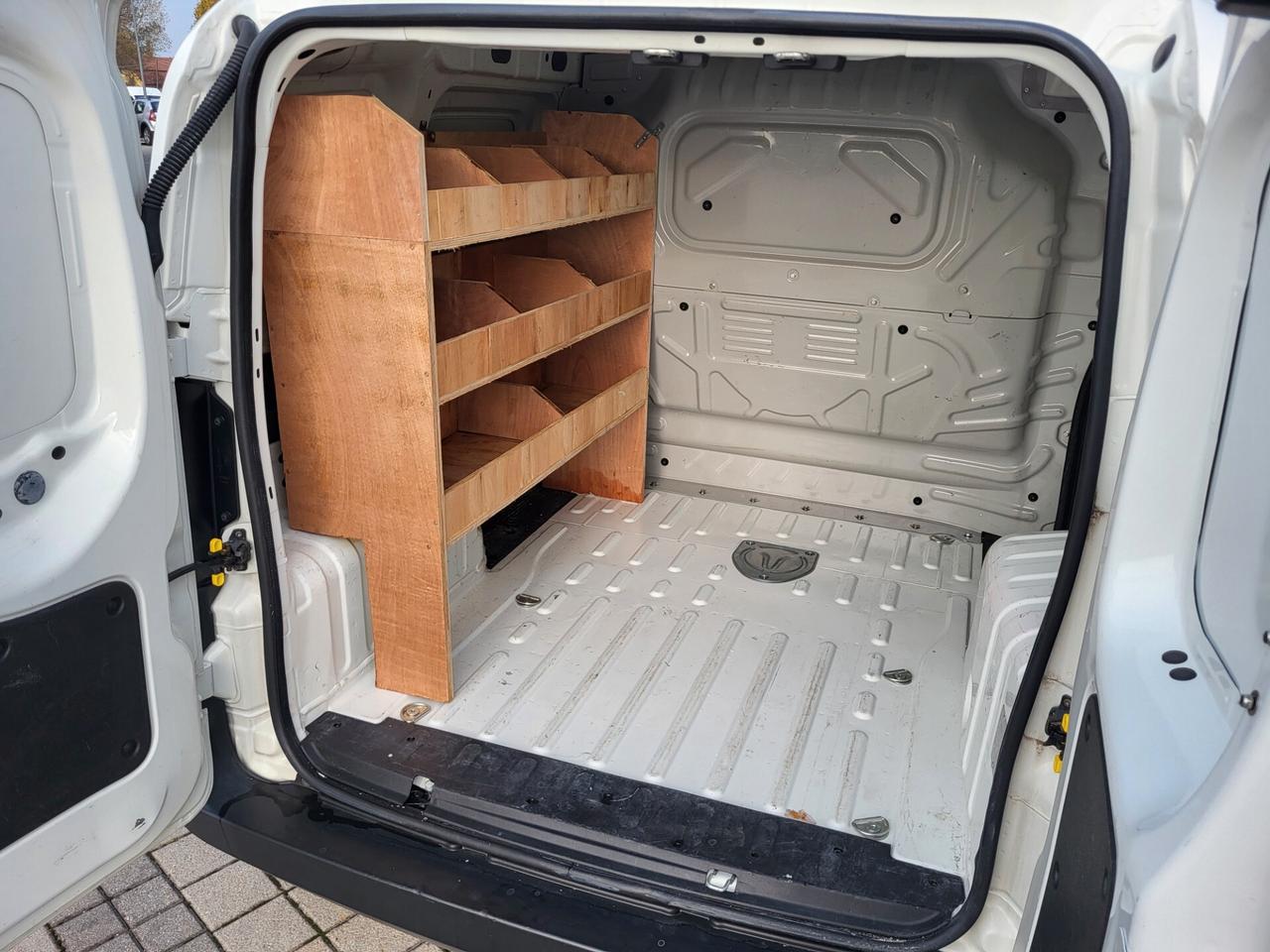 Peugeot Bipper 1.3 HDi 80CV Furgone Pro