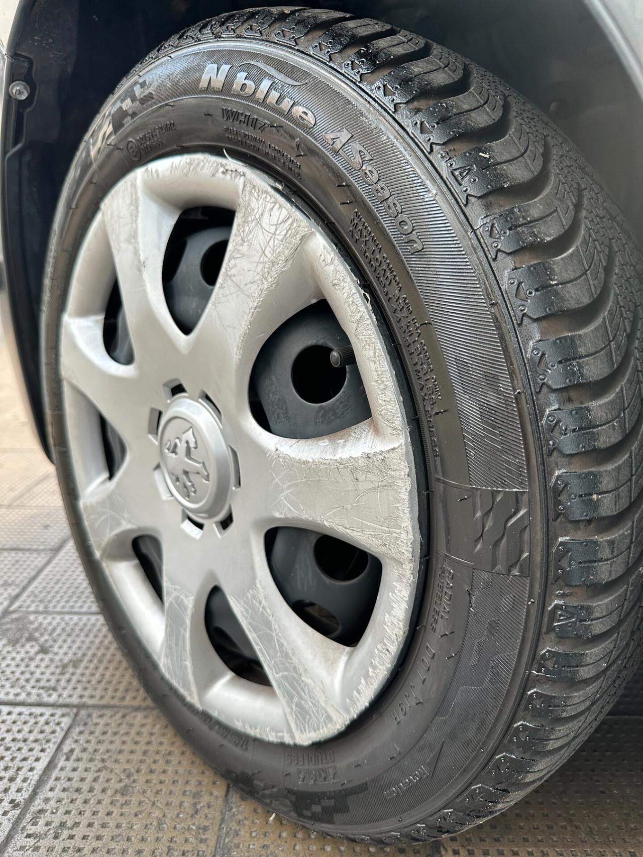 Peugeot 107 1.0 Benz, Pari al nuovo, Unico Propietario, garantita
