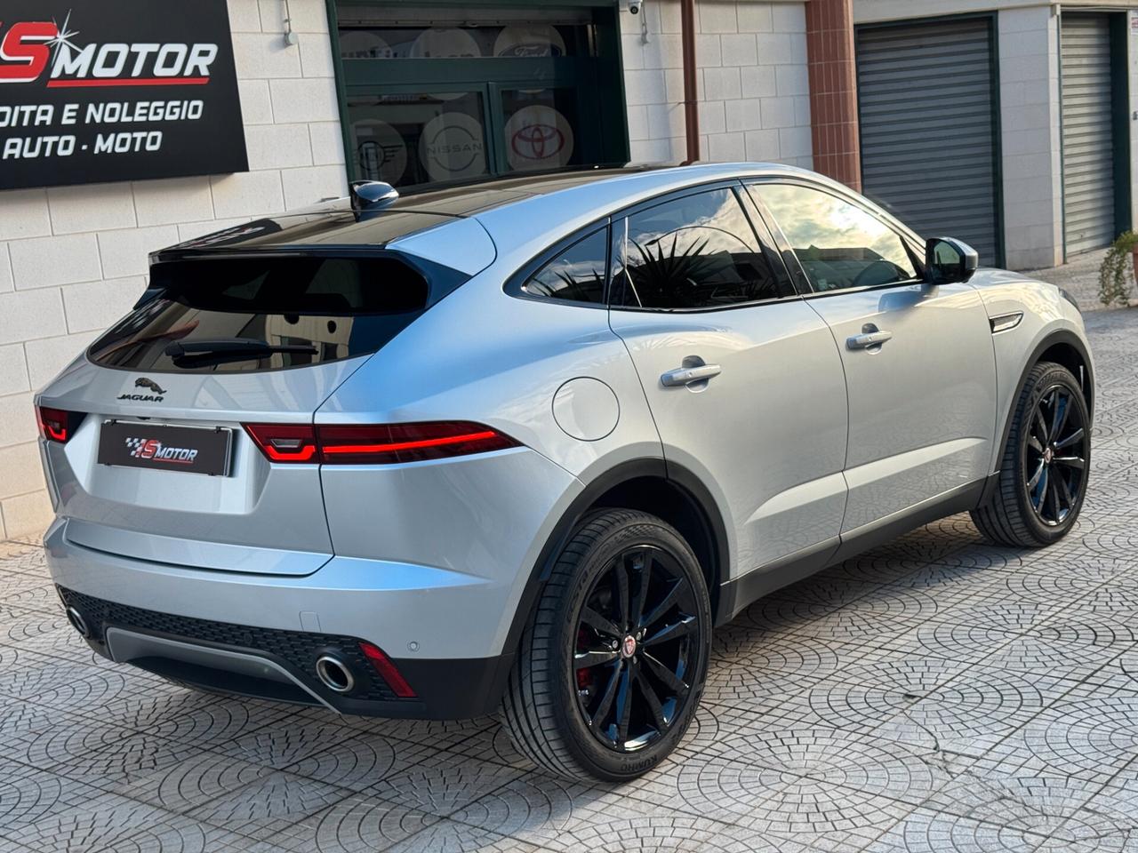 JAGUAR E-PACE 2.0d i4 R-DYNAMIC S AWD 180 CV 