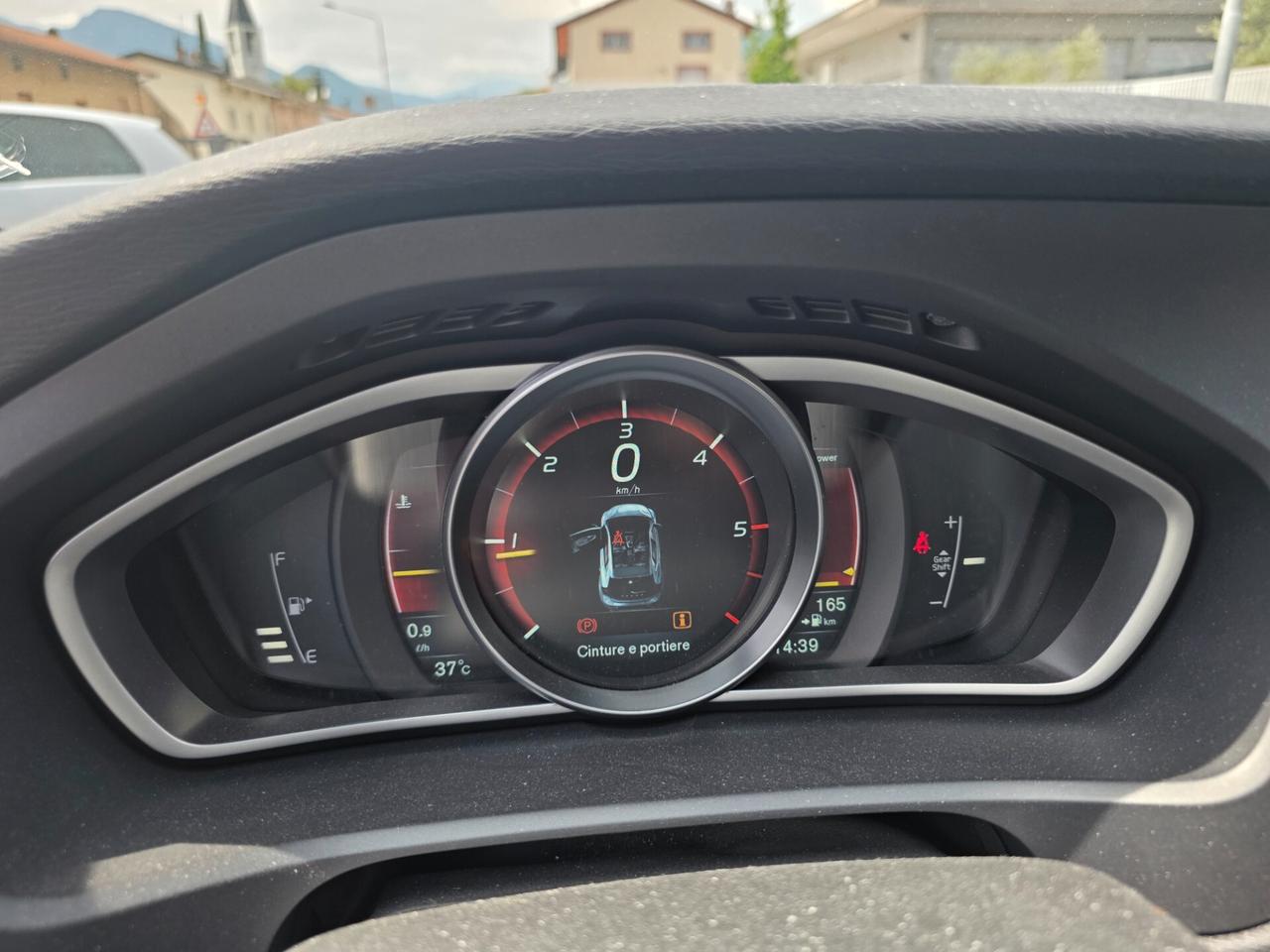 Volvo V40 D2 1.6 R-design Kinetic