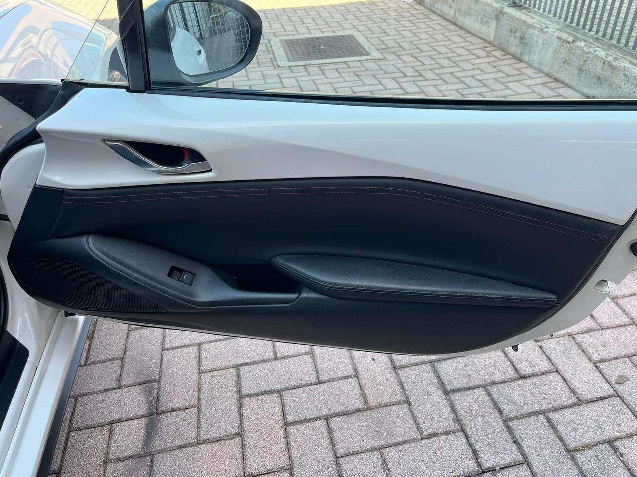 Mazda MX-5 2.0L Skyactiv-G Sport