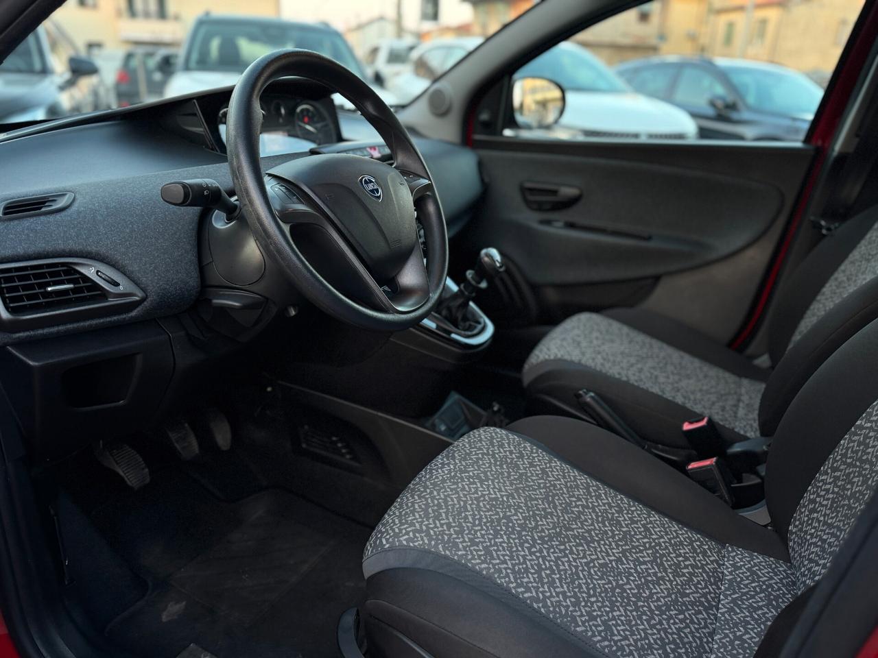 Lancia Ypsilon 1.2 69 CV 5 porte GPL Ecochic Elefantino Blu