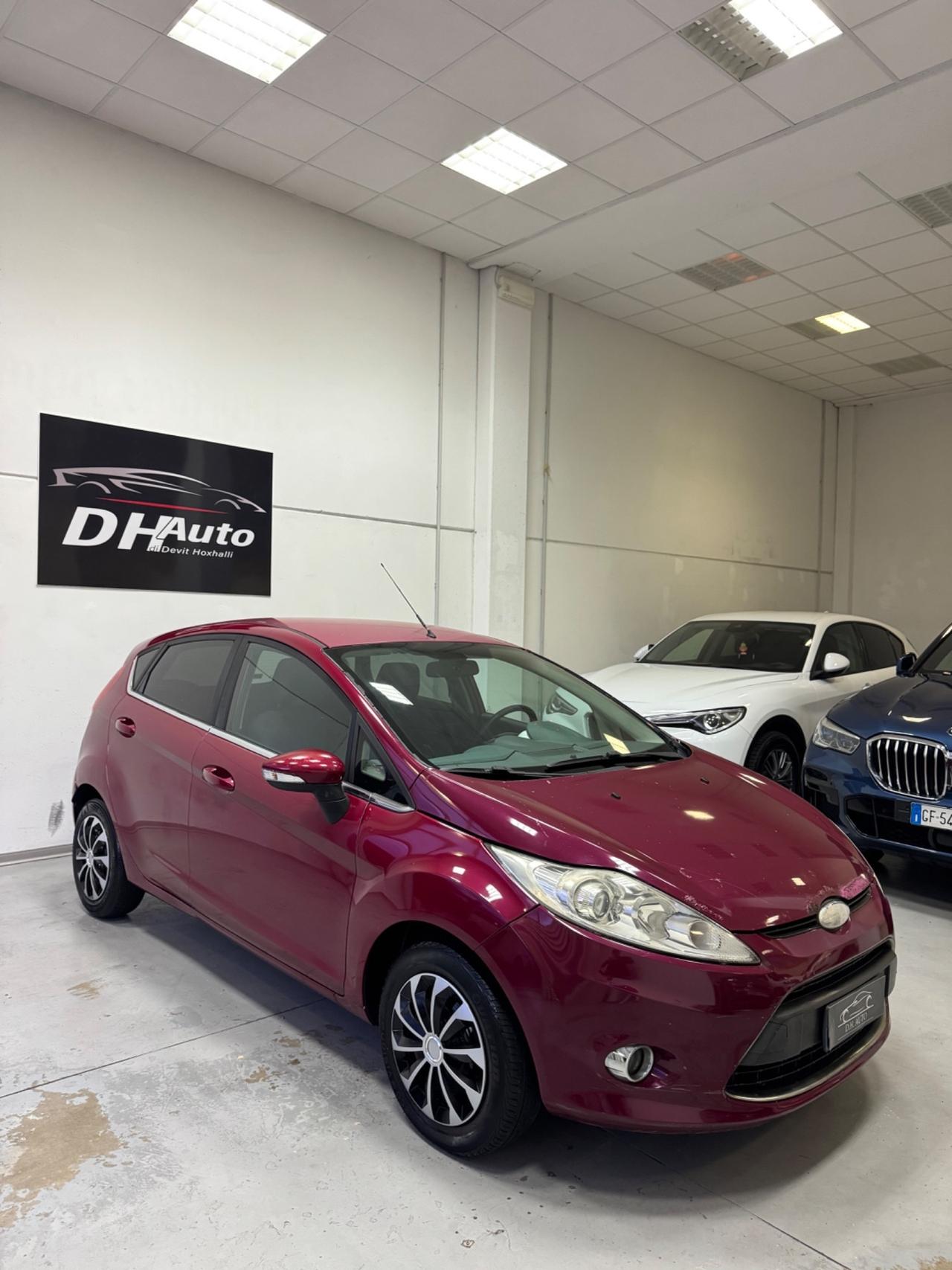 Ford Fiesta 1.6 TDCi 90CV 5 porte DPF Titanium