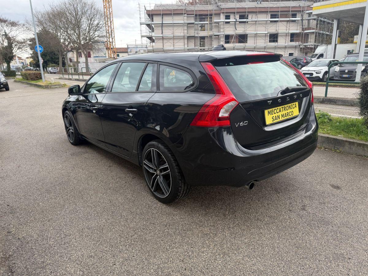 VOLVO - V60 - D2 Powershift