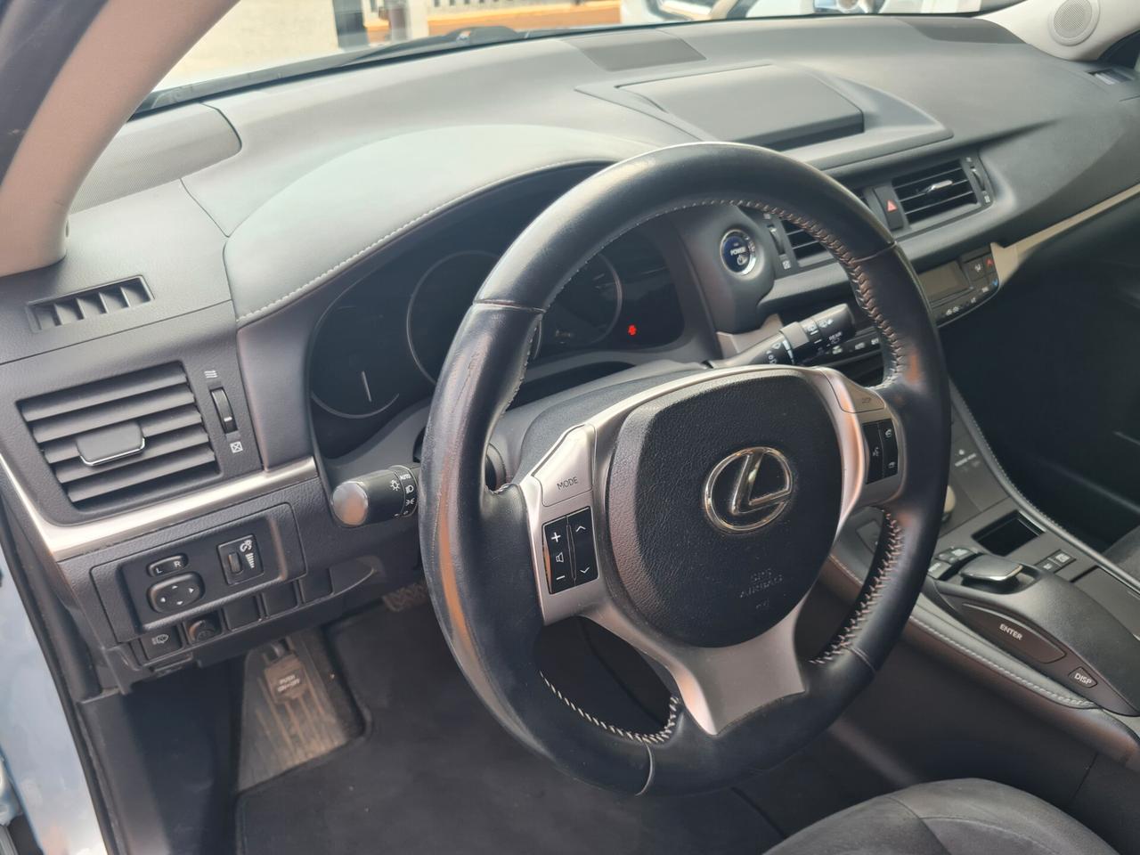 Lexus CT 200h Hybrid Luxury*AUT*NAVI*CAMERA*