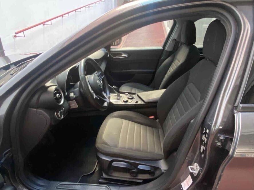 Alfa Romeo Giulia 2.2 Turbodiesel 160 CV AT8 Business PREZZO REALE