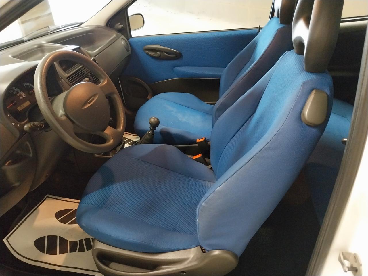 Fiat Punto 1.2i cat 3 porte ELX - ok neopatentati