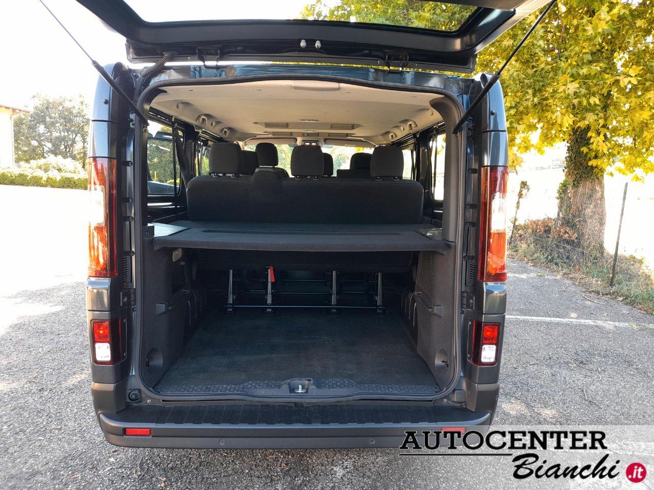 RENAULT Trafic passenger 2.0 Blue dci 150cv L2H1 Zen