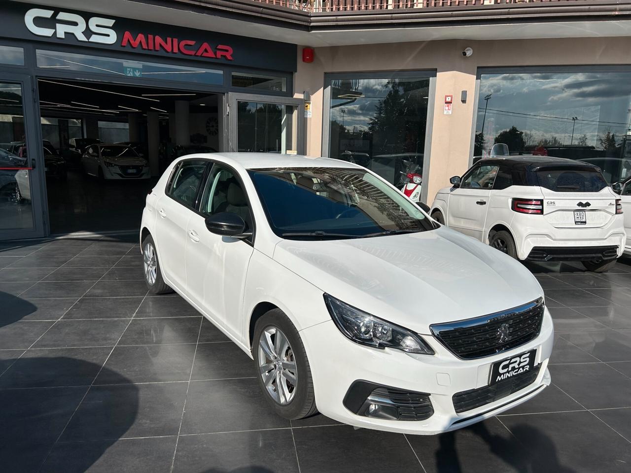 Peugeot 308 .