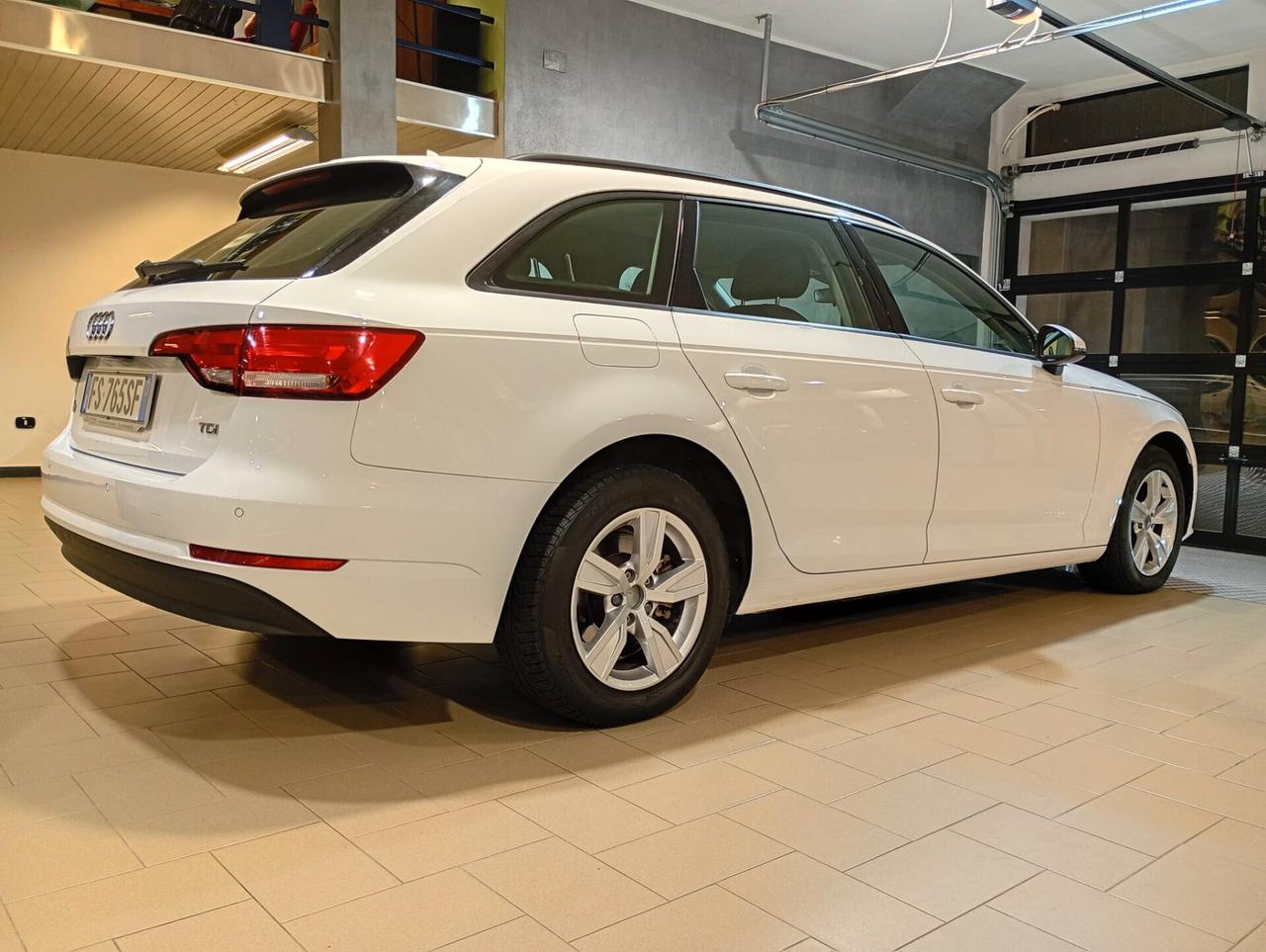 Audi A4 Avant 2.0 TDI 150 CV S Tronic Business
