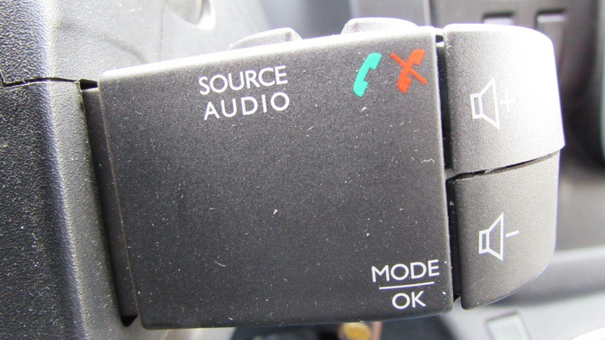 RENAULT trafic spaceclass T29 1.6 dci 125cv L2H1 S&S E6 trafic spaceclass T29 1.6 dci 125cv L2H1 S&S E6