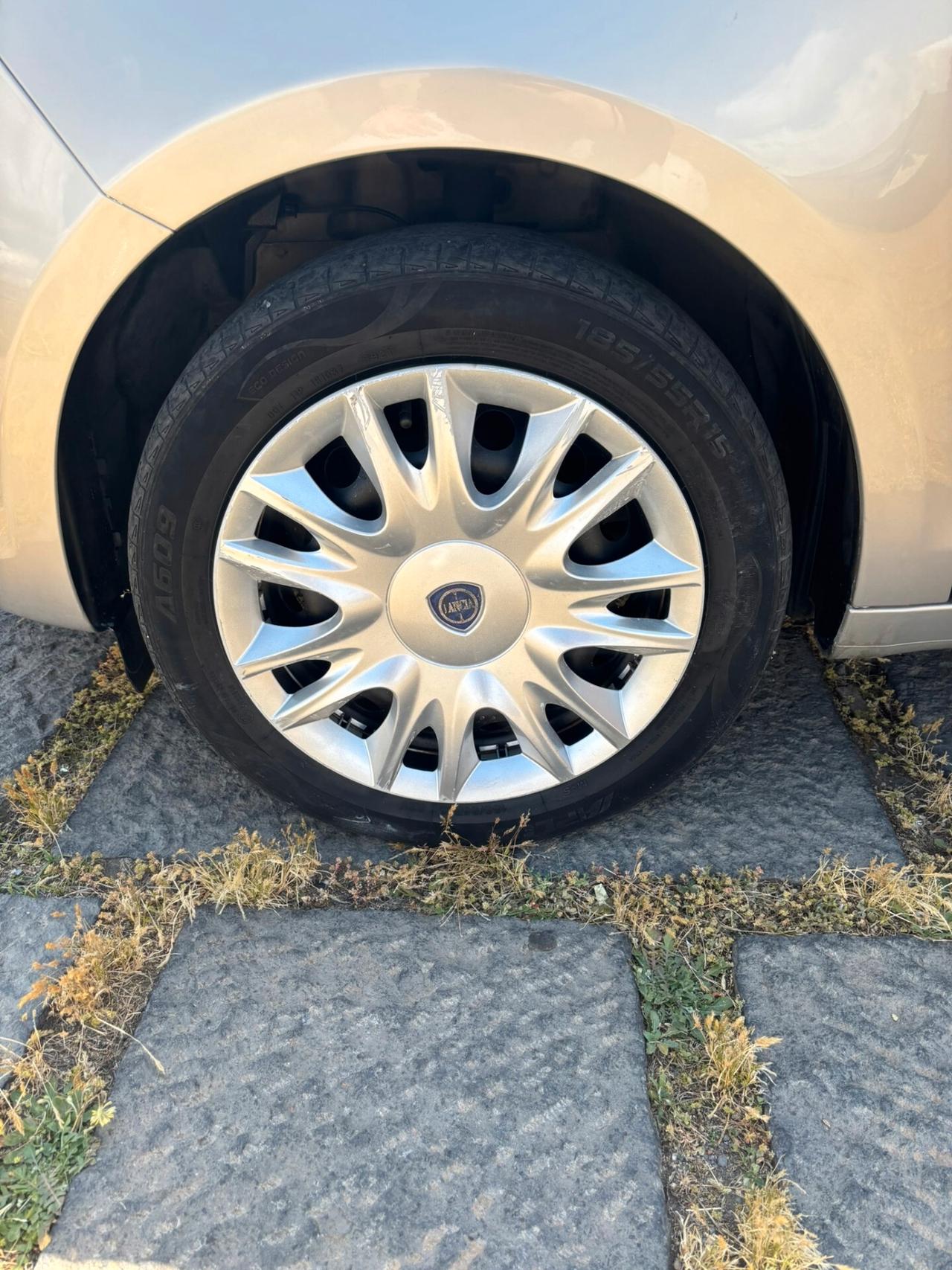 Lancia Ypsilon 1.2 Gold