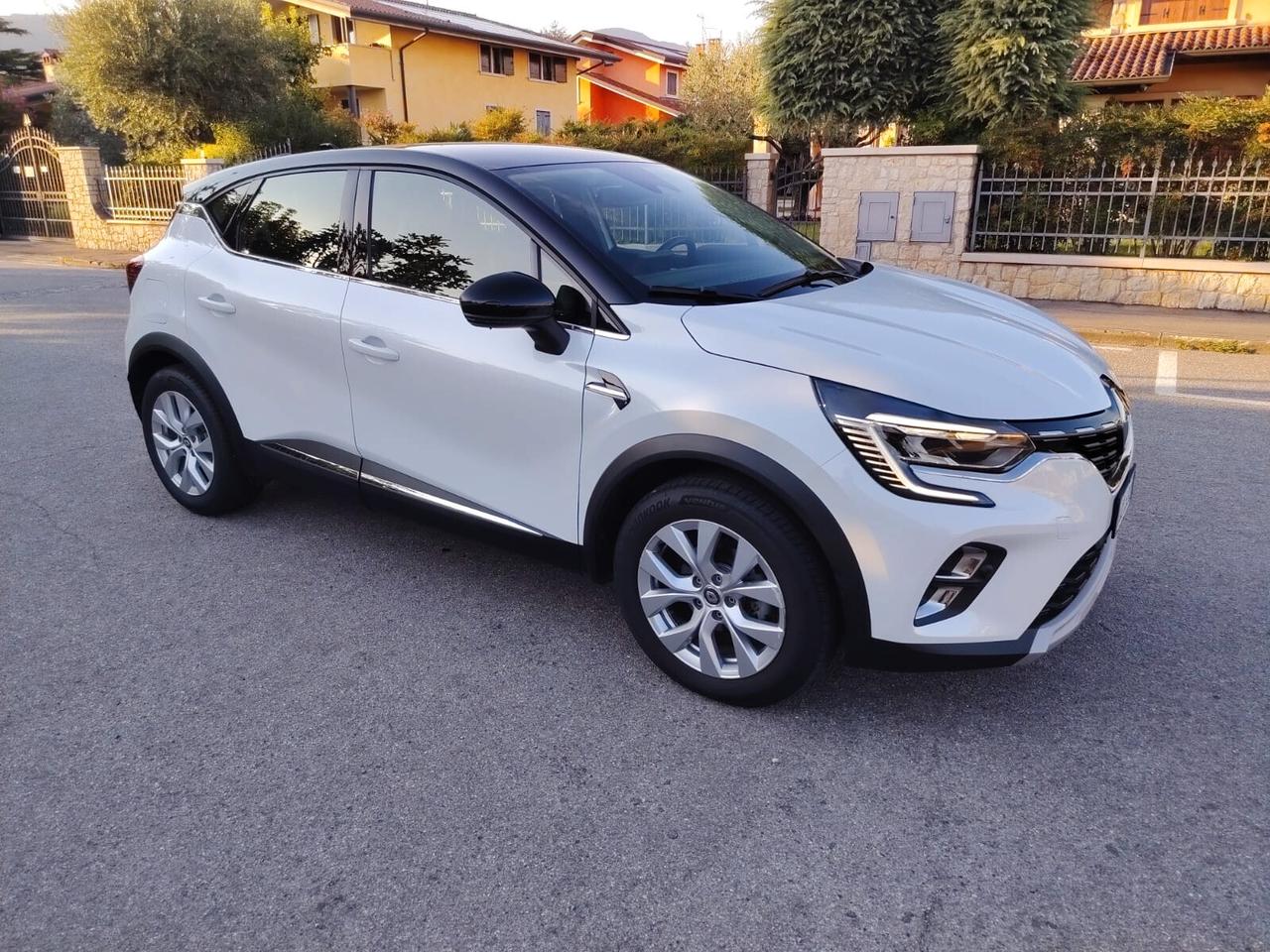 Renault Captur Blue dCi 115 CV EDC Intens
