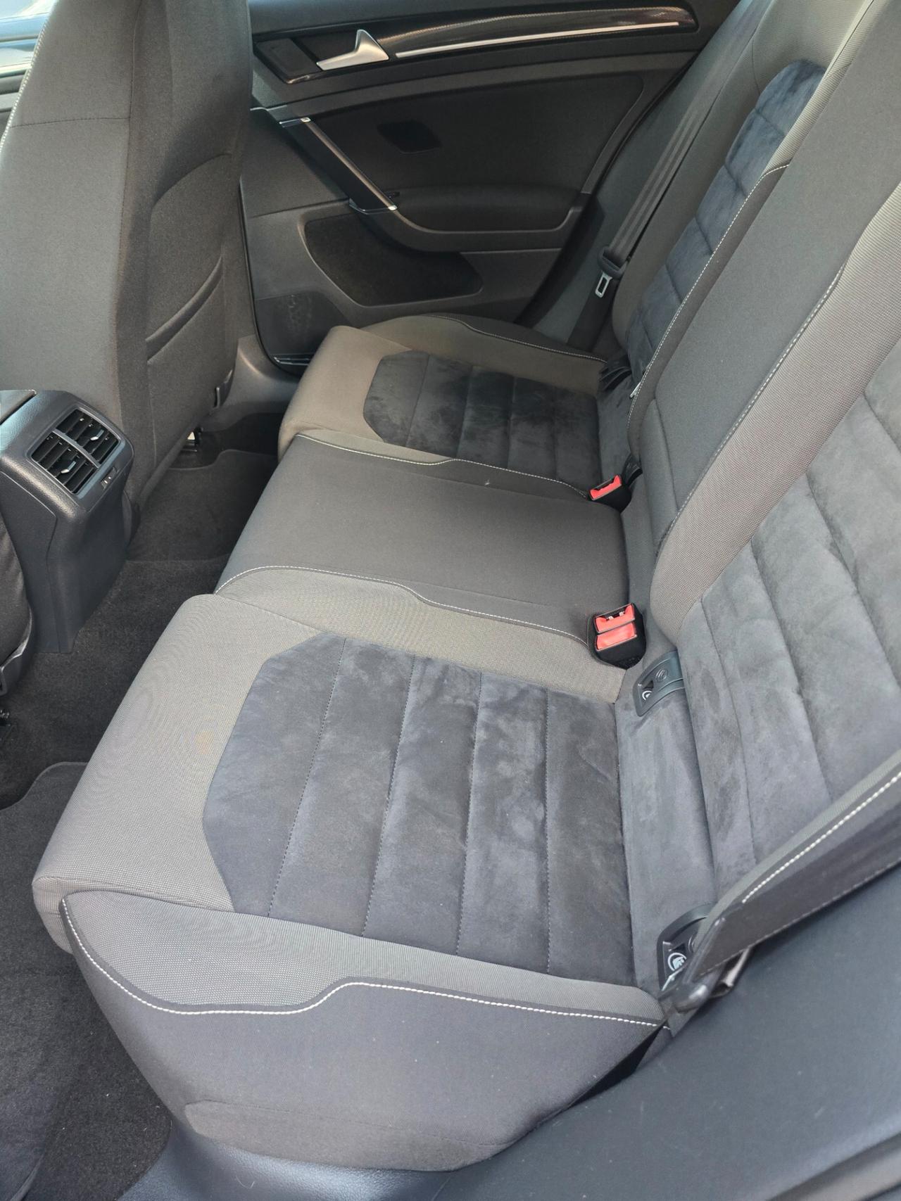 Volkswagen Golf 1.6 TDI 5p. Highline BlueMotion Technology