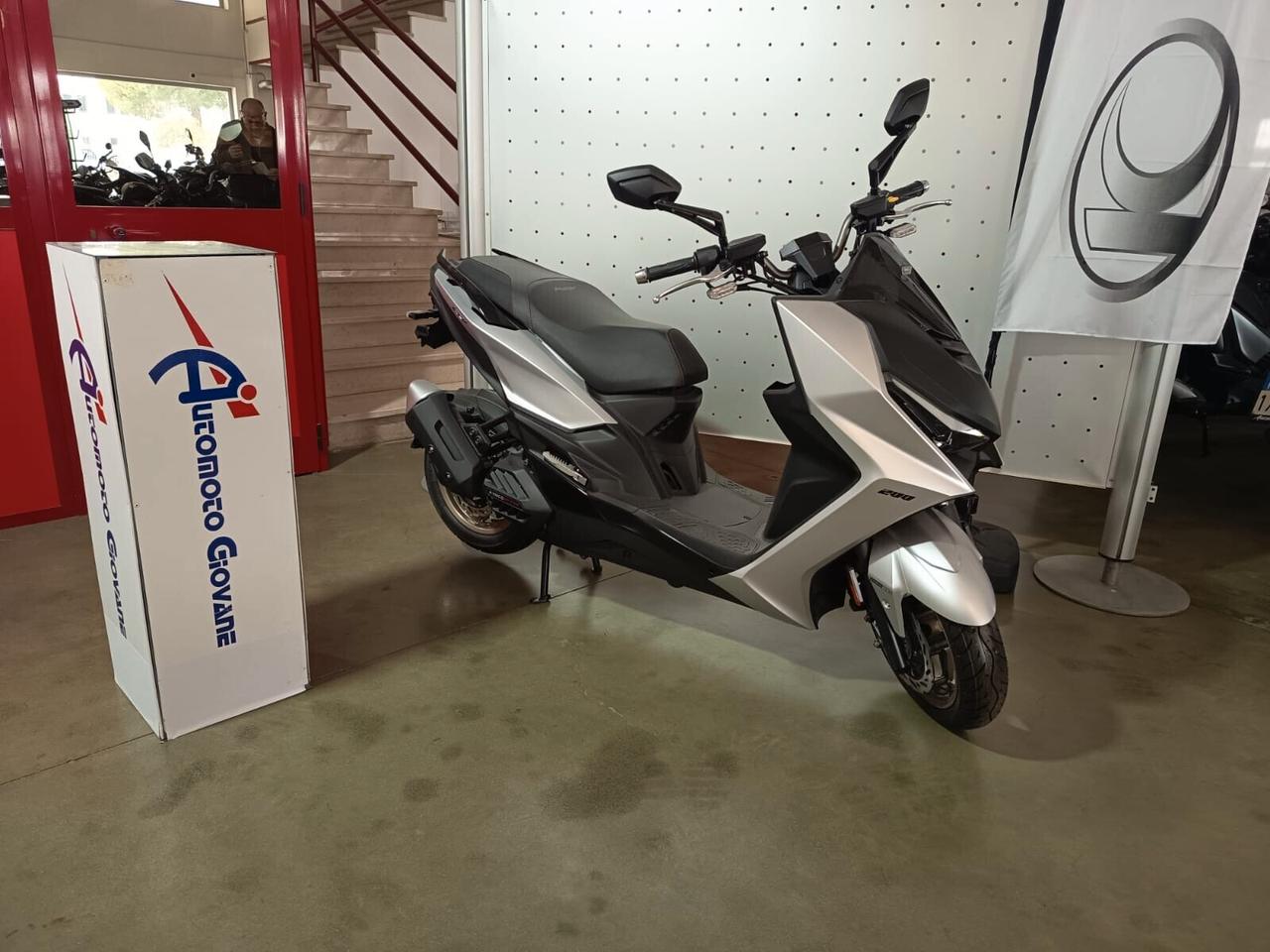 Kymco KRV 200 € 3.900,00 F.C.