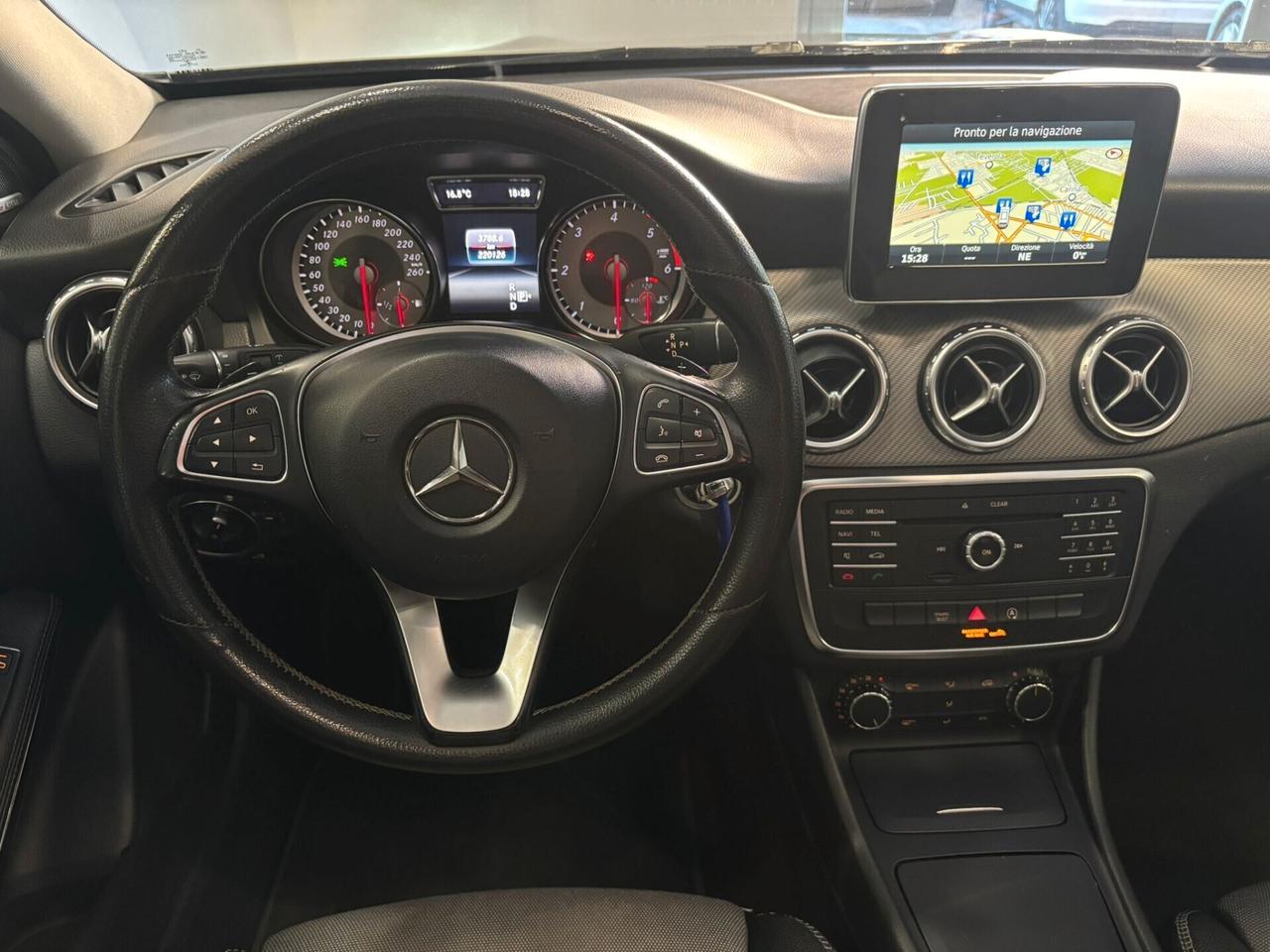 Mercedes-benz GLA 220 d Automatic Sport Tetto Apribile