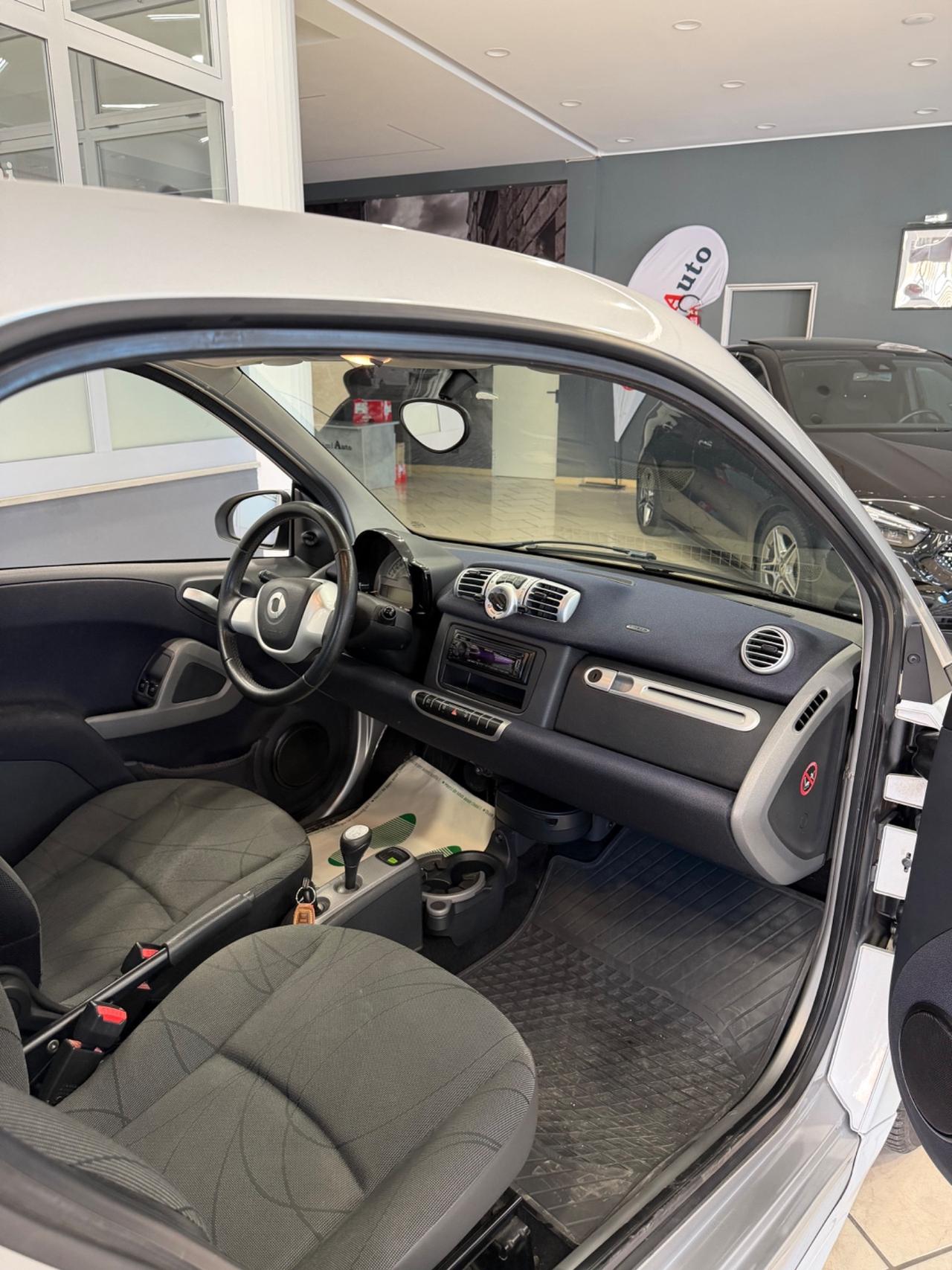 Smart ForTwo 1000 52 kW MHD coupé pure