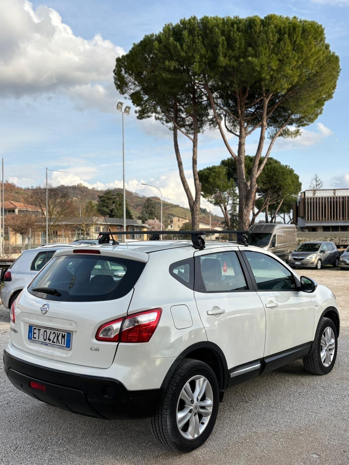 Nissan Qashqai 1.5 dCi PERFETTA SI NEOPATENTATI