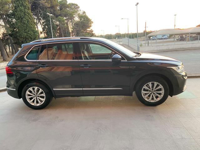 VOLKSWAGEN Tiguan 2.0 TDI 150 CV SCR DSG Life