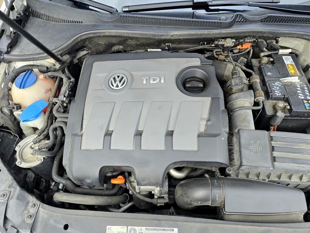Volkswagen Golf 1.6 TDI 105CV COMFORTLINE