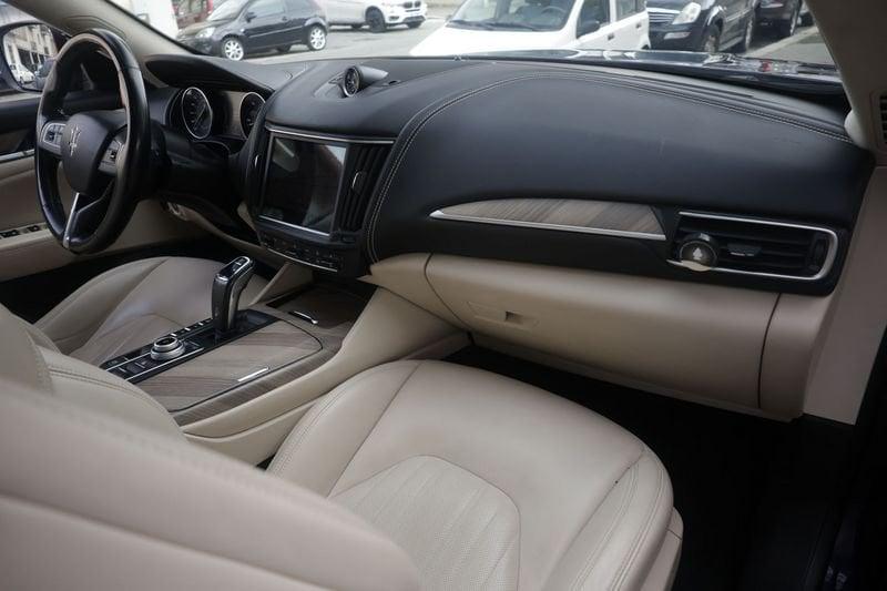 Maserati Levante V6 Diesel 275 CV AWD Granlusso Q4 Unicoproprietario