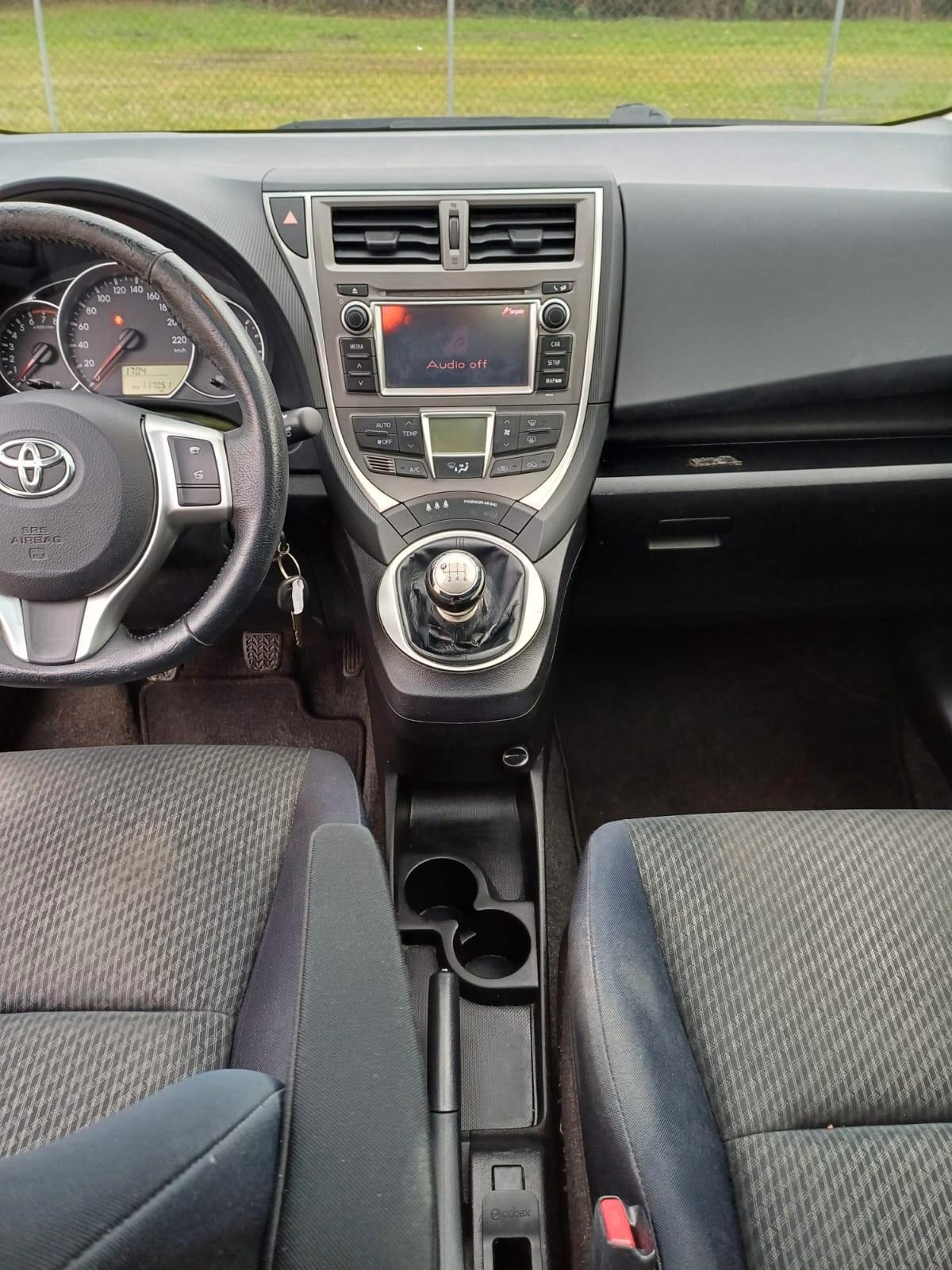 Toyota Verso-S 1.3 MT Style