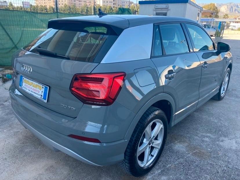 Q2 1.6TDI 116cv S tronic Admired CAMBIO F1 2018