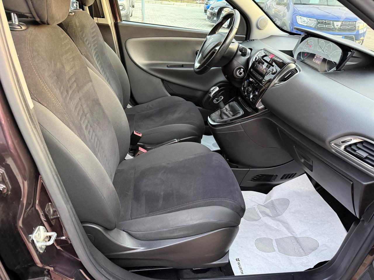 Lancia Ypsilon 1.2 69 CV 5 porte GPL Ecochic Gold