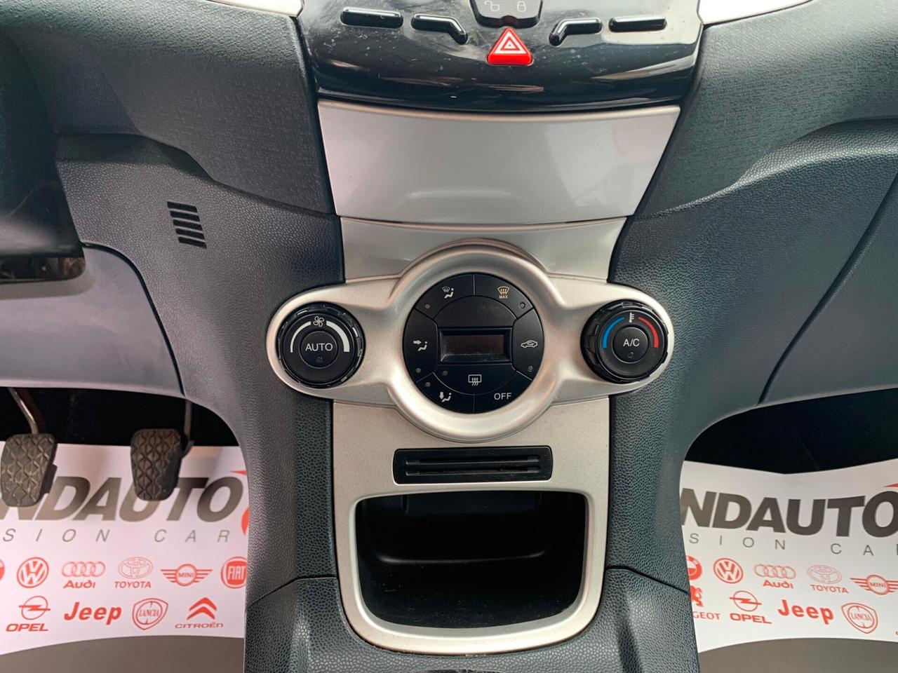 Ford Fiesta 1.6 TDCi 95CV 3 porte Titanium