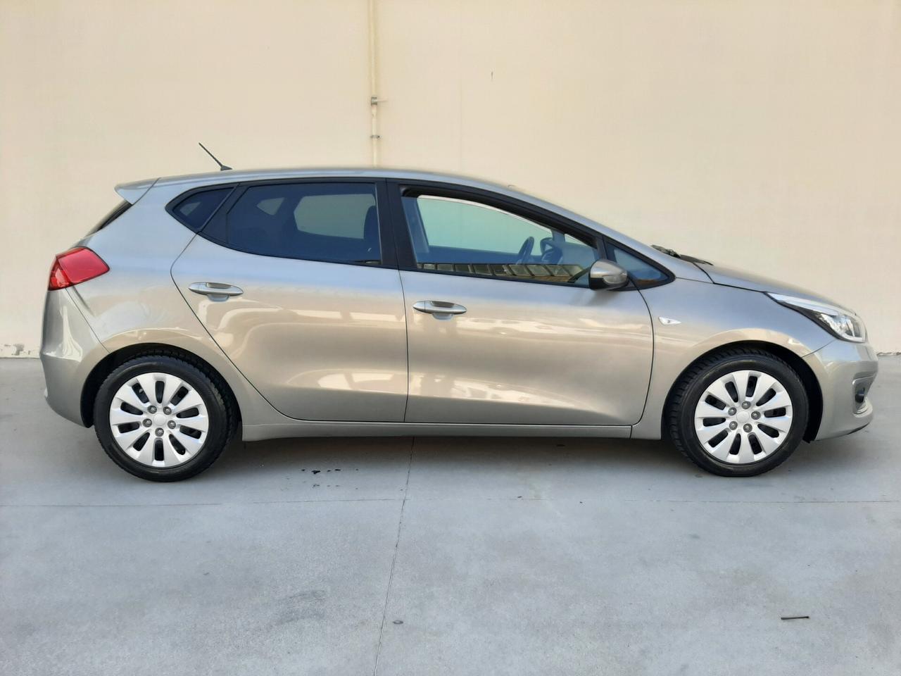 Kia Ceed cee'd 1.6 CRDi 110 CV 5p Active