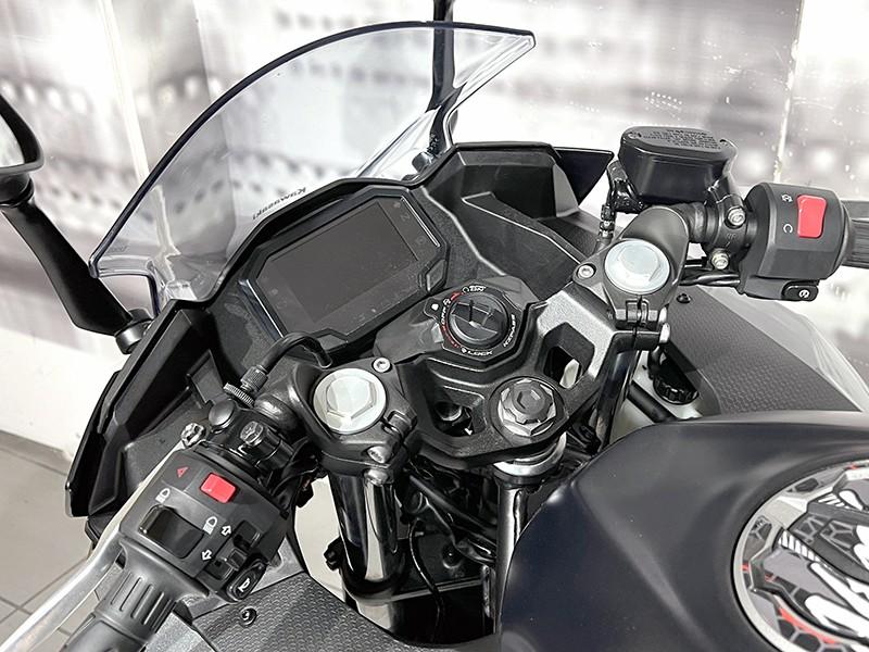 Kawasaki Ninja 500 SE