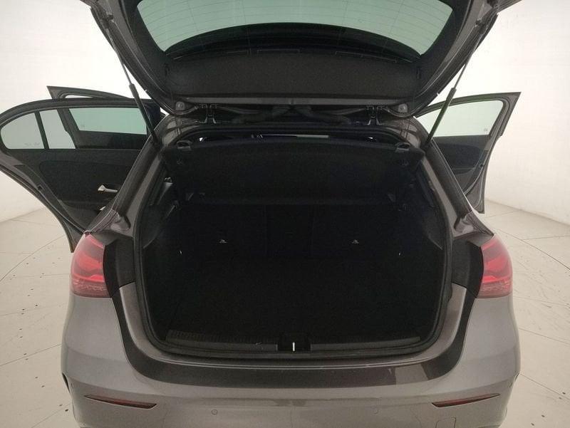 Mercedes-Benz Classe A A 180 d AMG Line Premium auto