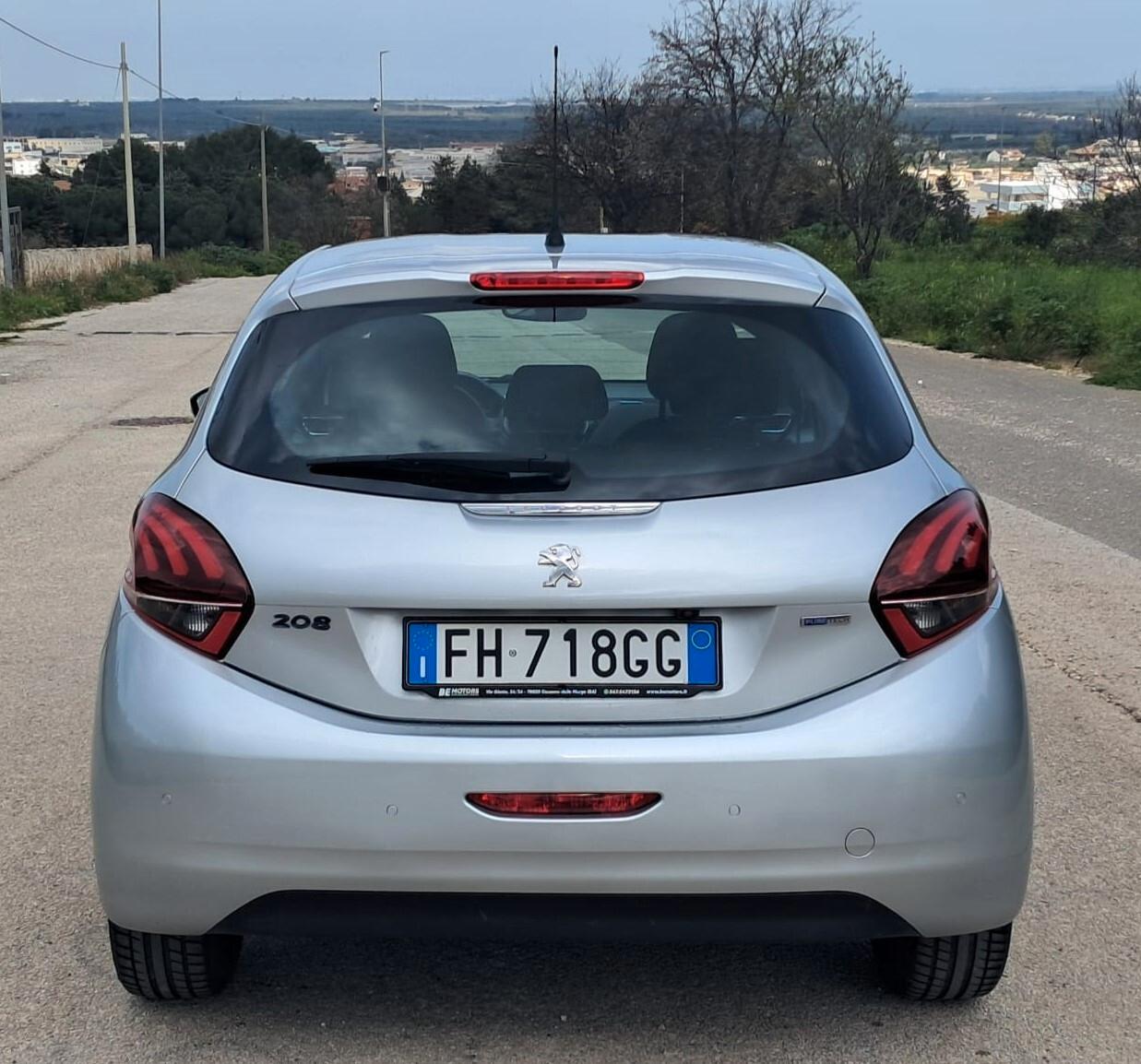 Peugeot 208 1.2 - 5 posti 60kw (Benzina/Gpl)
