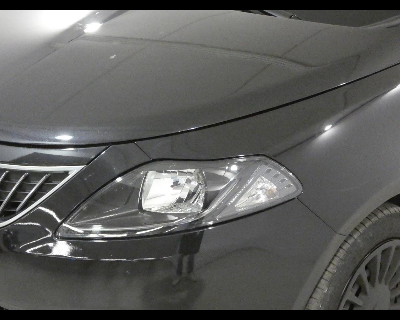 LANCIA Ypsilon 3ª serie - Ypsilon 1.0 FireFly 5 porte S&S Hybrid Silver