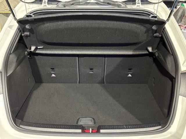 MERCEDES-BENZ A 250 e hybrid EQ Premium