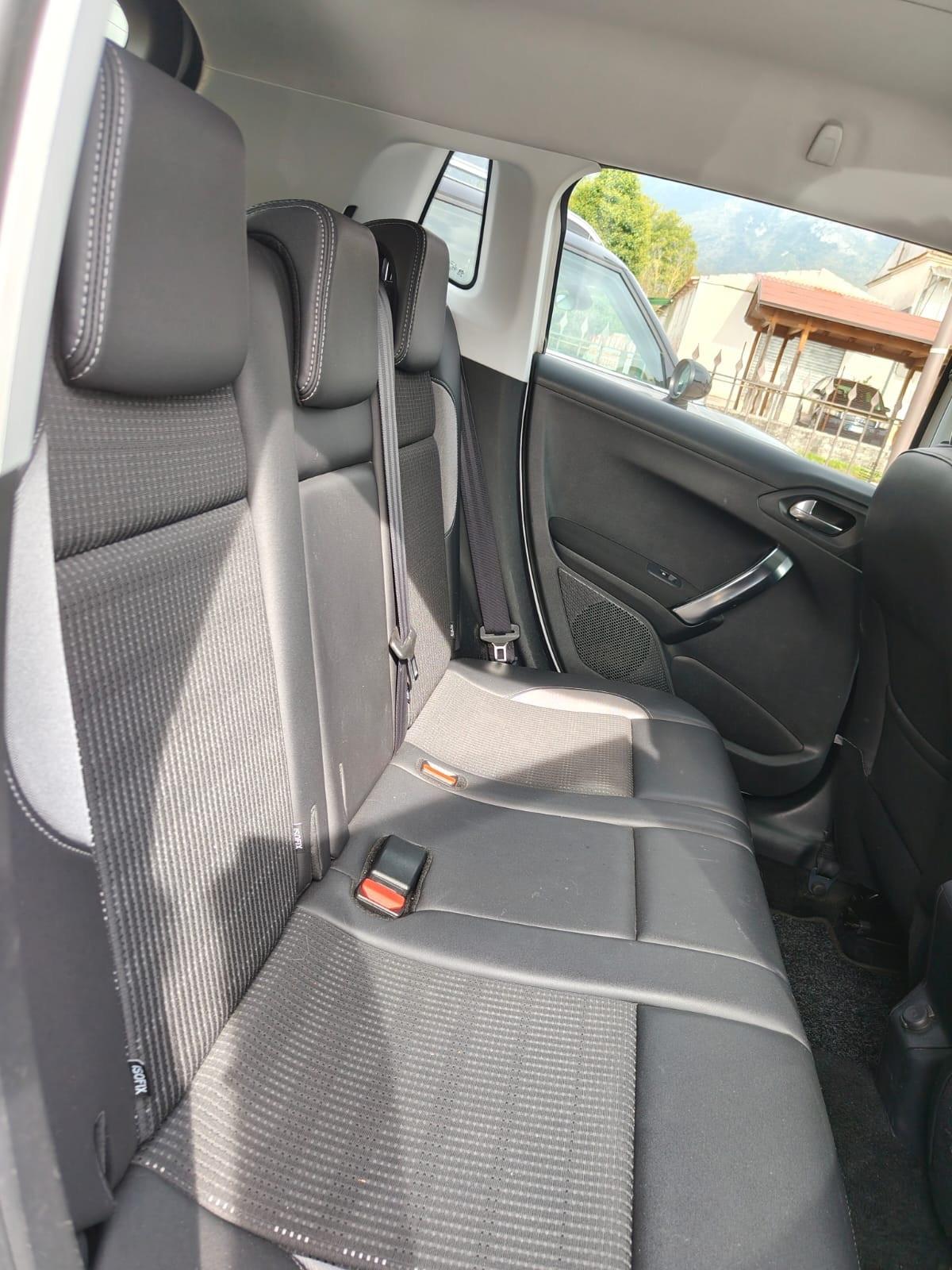 Peugeot 2008 1.6 e-HDi 115 CV Stop&Start Allure garantita