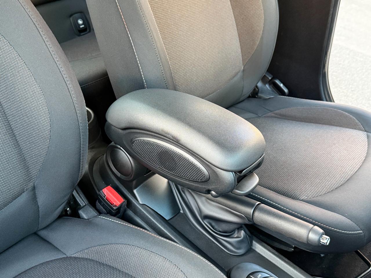 Mini 1.5 Cooper D 5porte B.Street NAVI LED - 2019