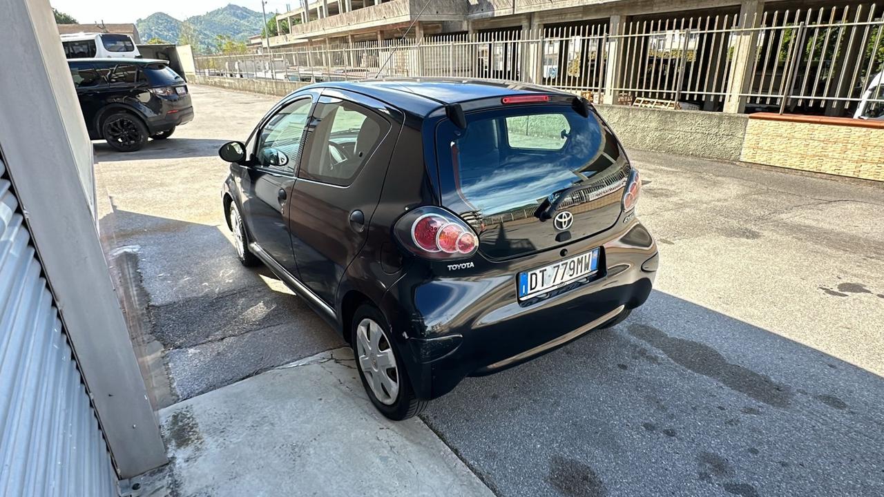 Toyota Aygo 1.0 12V VVT-i 5 porte