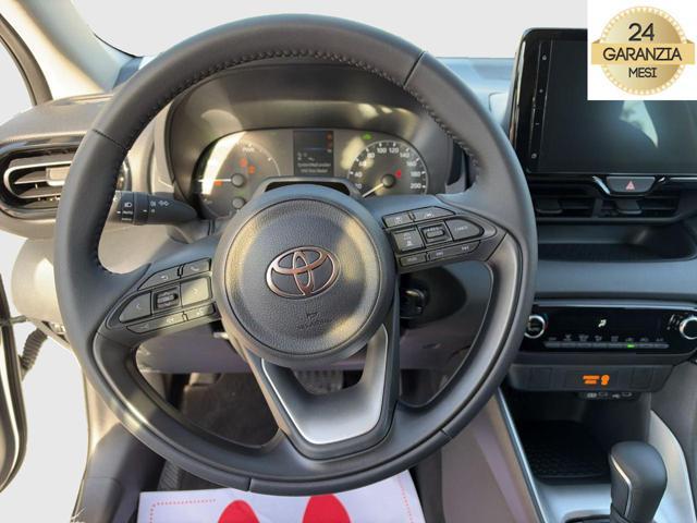TOYOTA Yaris 1.5 Hybrid 5 porte Active KM 0