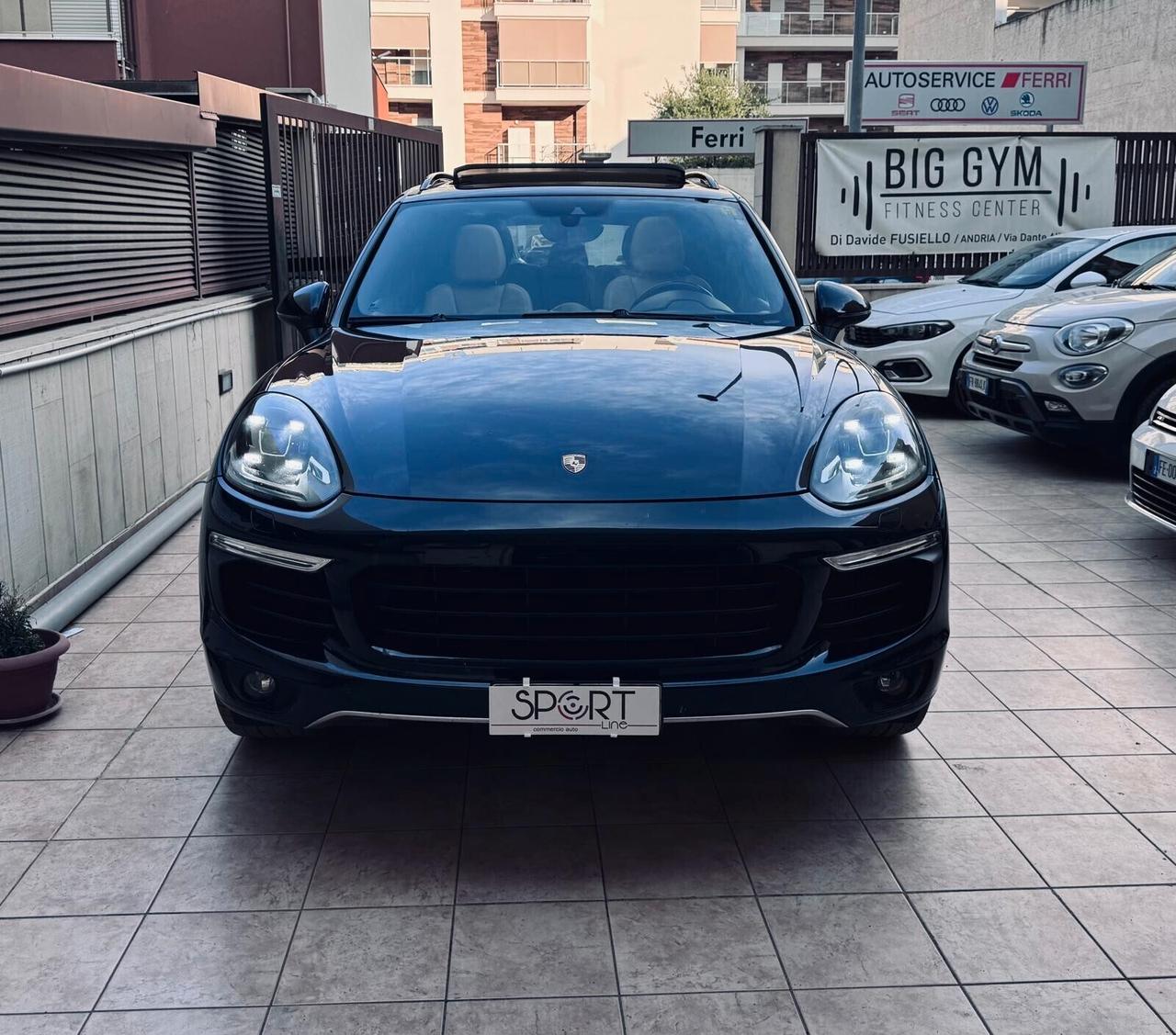 Porsche Cayenne 3.0 Diesel 250CV TETTO PASM