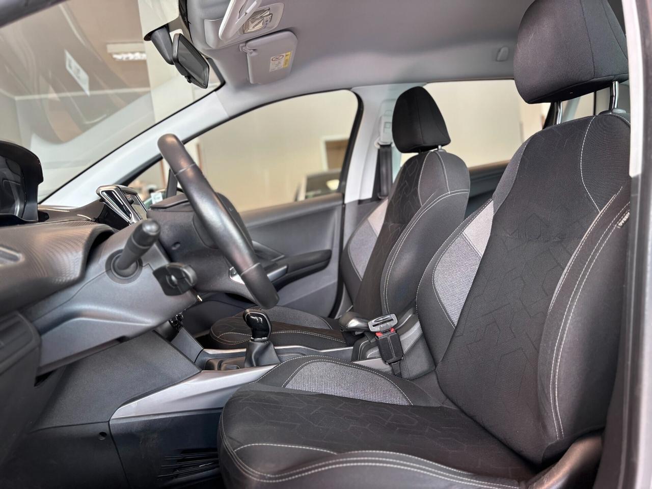 Peugeot 2008 1.2 puretech*PER NEOPATENTATI*DISTRIBUZIONE FATTA