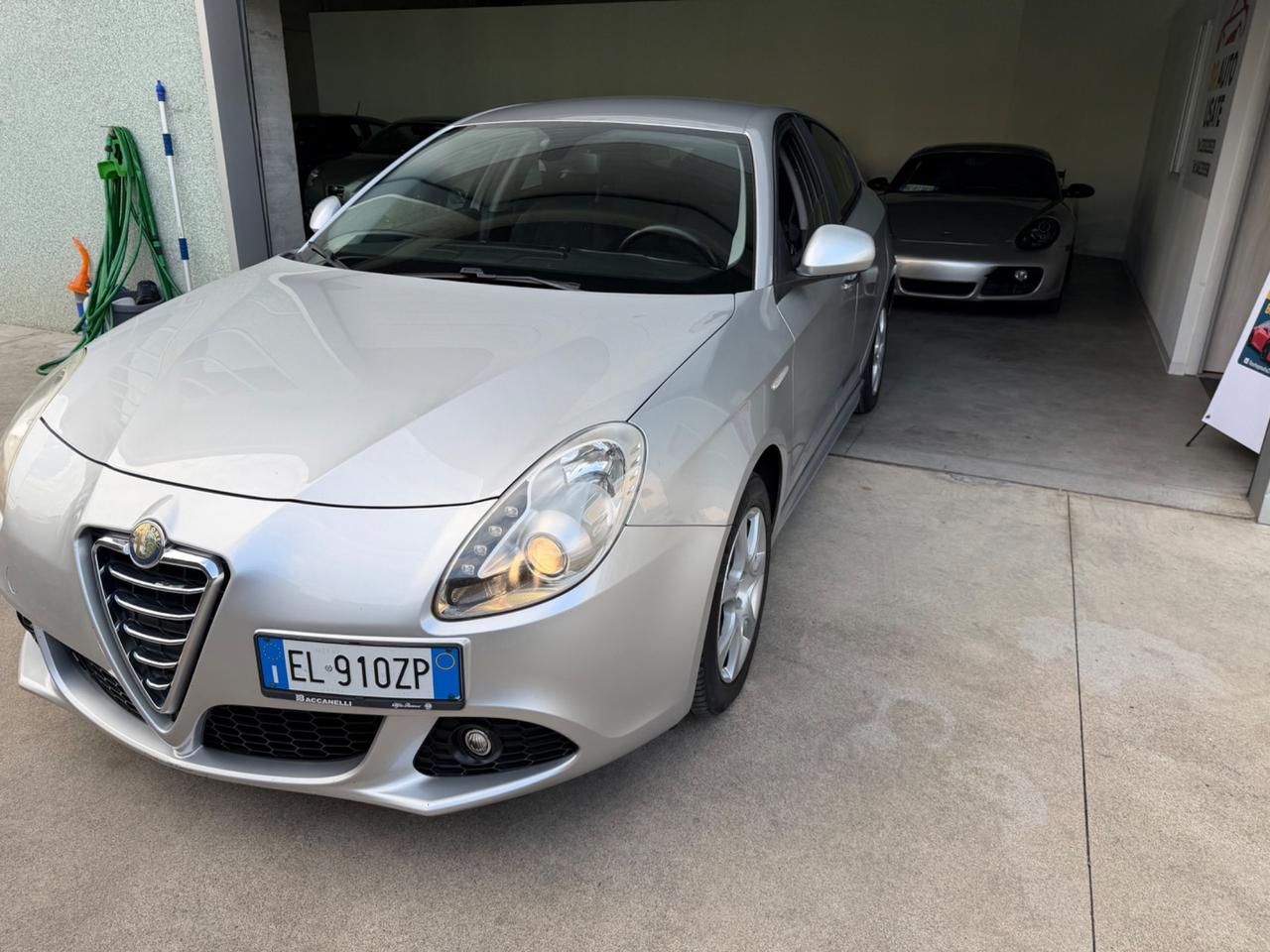 Alfa Romeo Giulietta 1.6 JTDm-2 105 CV Exclusive