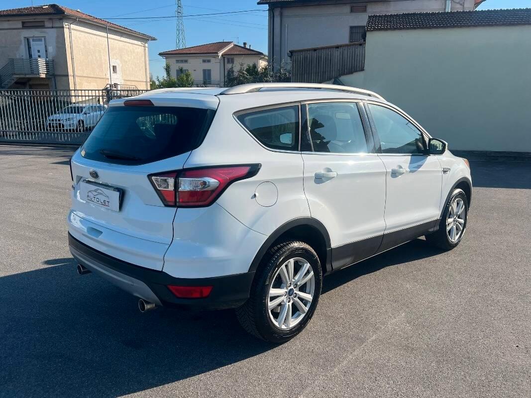 Ford Kuga 1.5 tdci Plus s&s 2wd 120cv