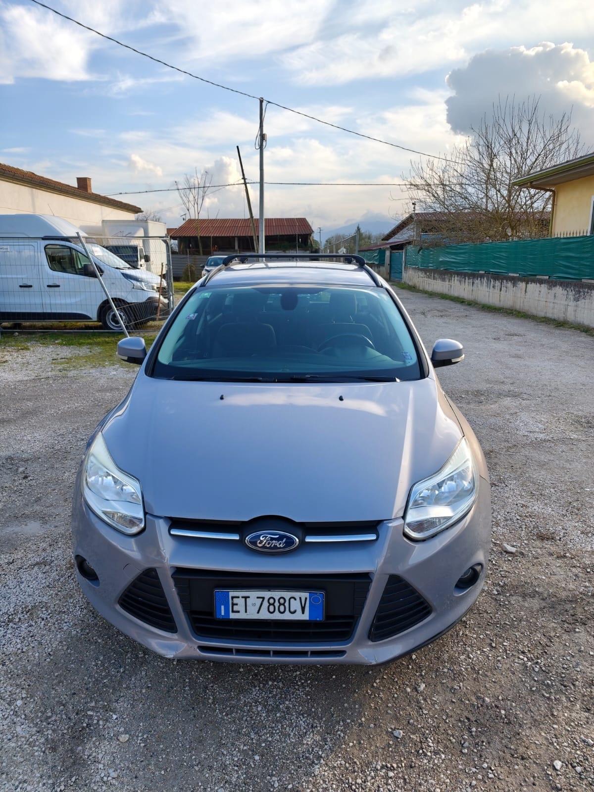 Ford Focus 1.6 TDCi 95 CV SW motore revisionato un anno fa