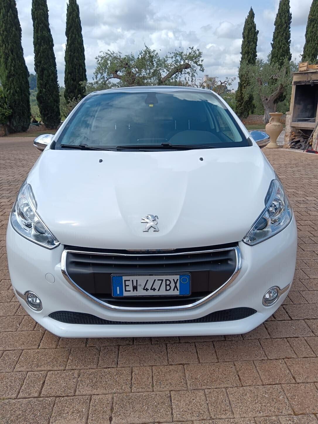 Peugeot 208 1.6 e-HDi 115 CV Stop&Start 3 porte XY