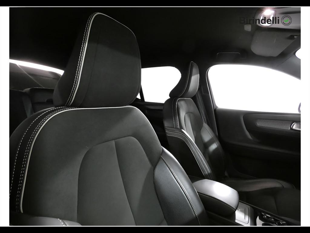VOLVO XC40 (2017-->) - XC40 T4 Geartronic R-design