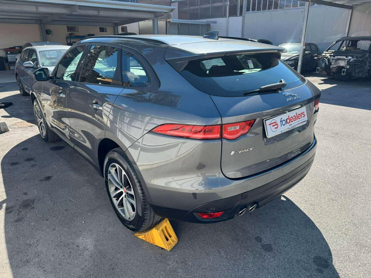 Jaguar F-Pace 2.0 D 180 CV AWD aut. Pure-2018