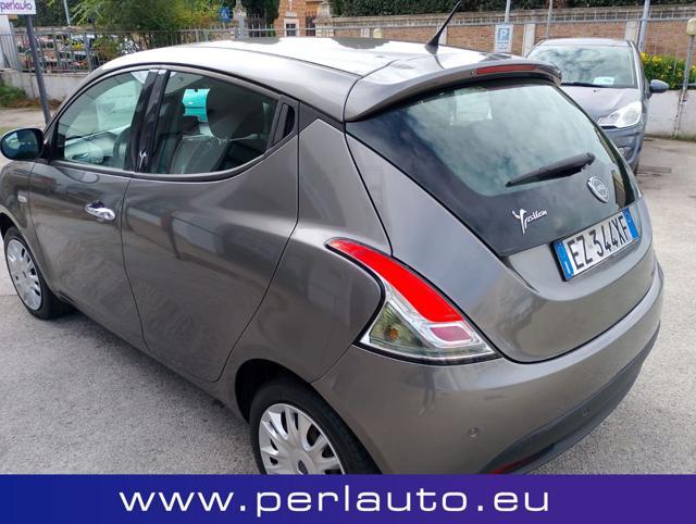 LANCIA Ypsilon 1.2 69 CV 5 porte Gold