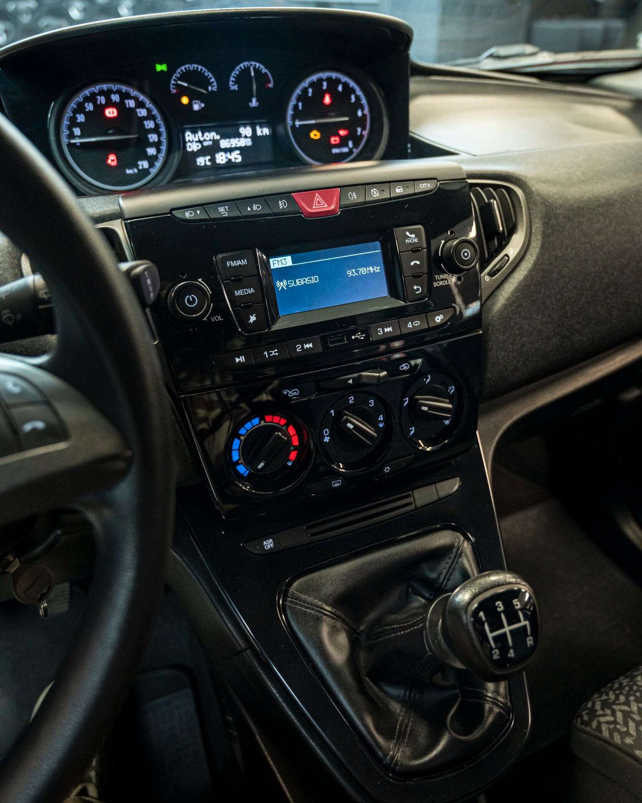 Lancia Ypsilon 1.2 69 CV 5 porte S&S Elefantino Blu